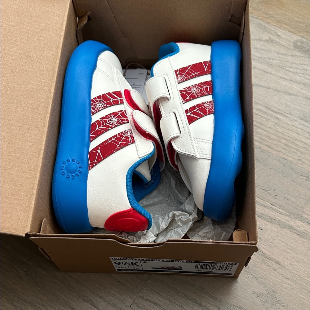 adidas Grand Court Spider-Man